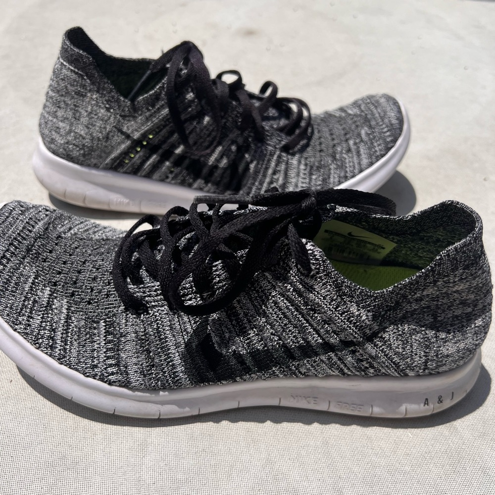 Nike woman’s running shoes